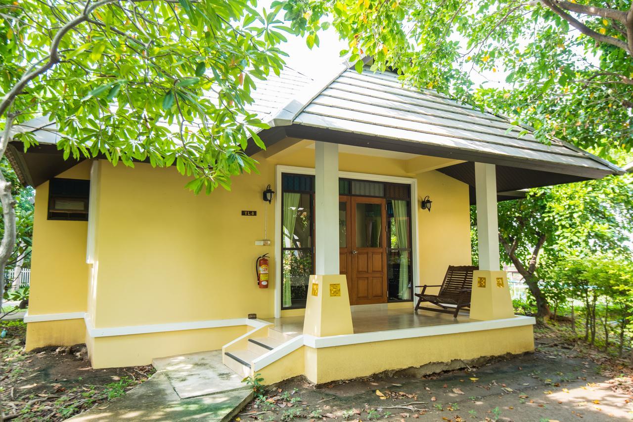 Baan Talay See Cream Resort Samut Songkhram Dış mekan fotoğraf