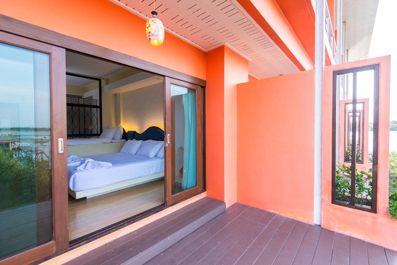Baan Talay See Cream Resort Samut Songkhram Dış mekan fotoğraf