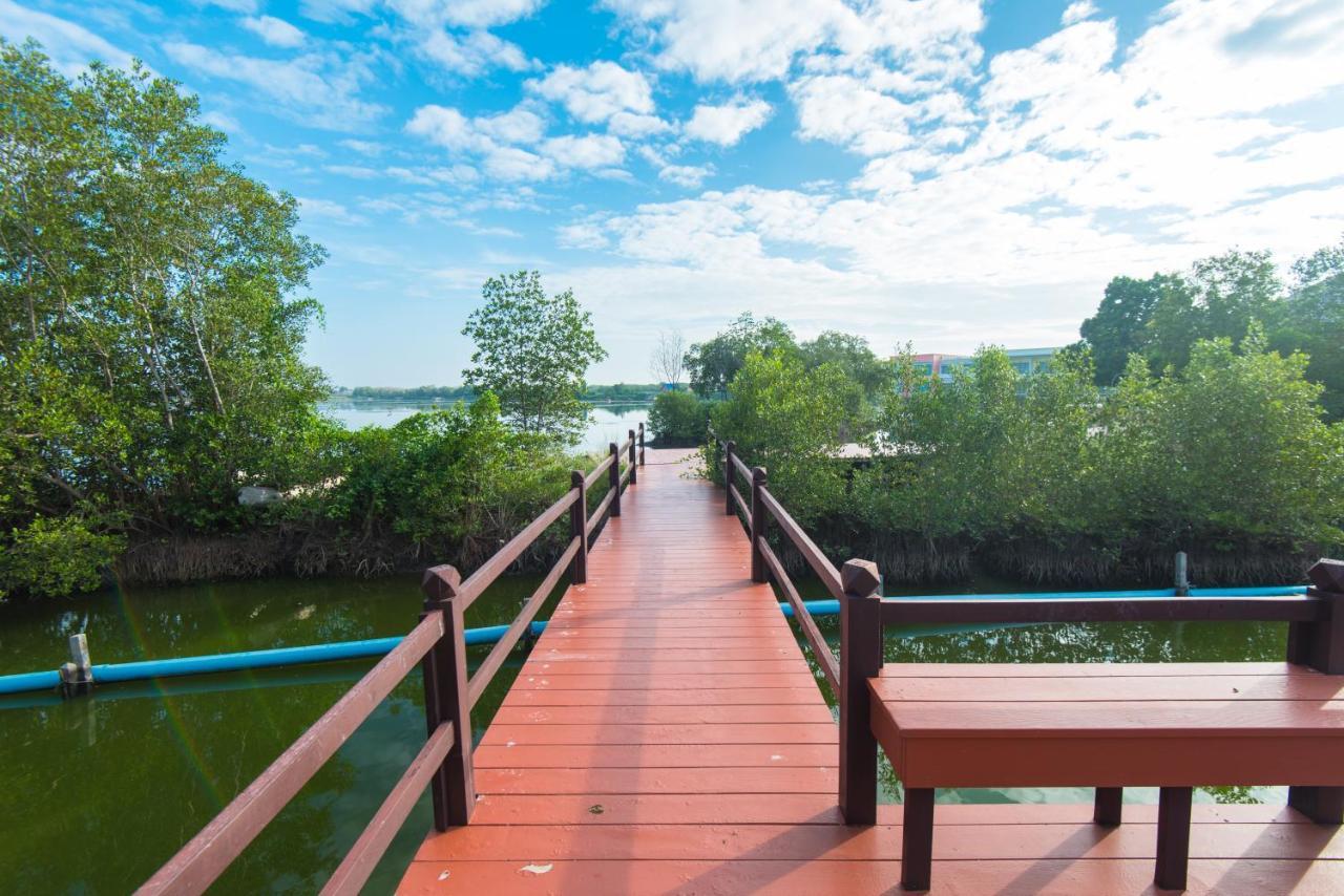 Baan Talay See Cream Resort Samut Songkhram Dış mekan fotoğraf